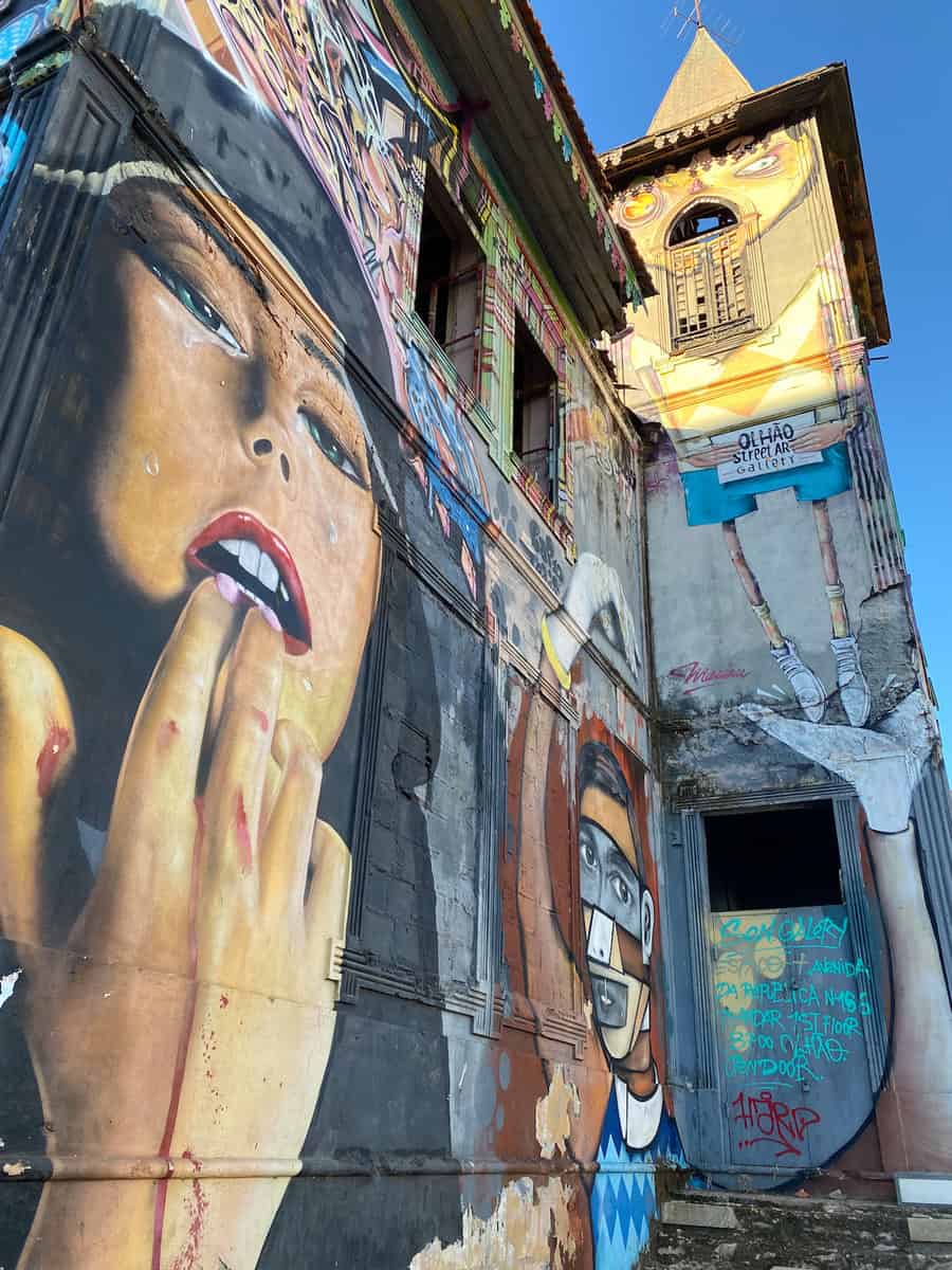 Street art in Olhão